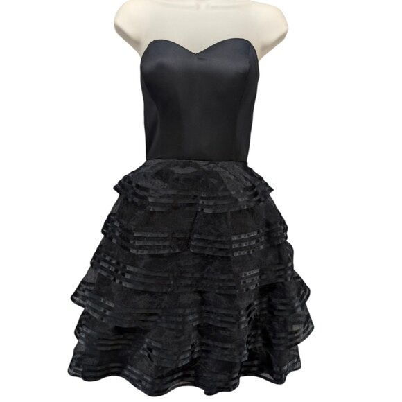 Forever Yours Mini Strapless Formal Dress Black Fit Flare Ruffle Sweetheart Sz 8